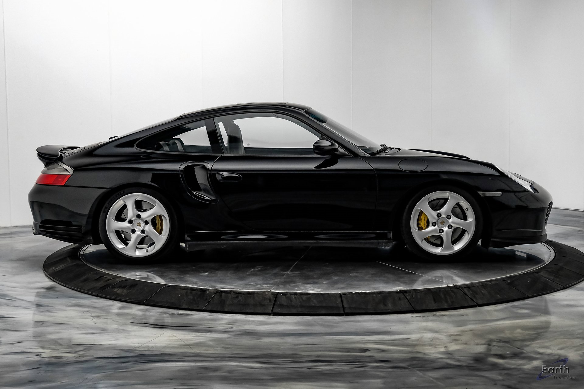 Used 2005 Porsche 911 Turbo S image 16
