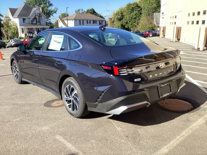 New 2026 Hyundai Sonata Blue FWD image 5