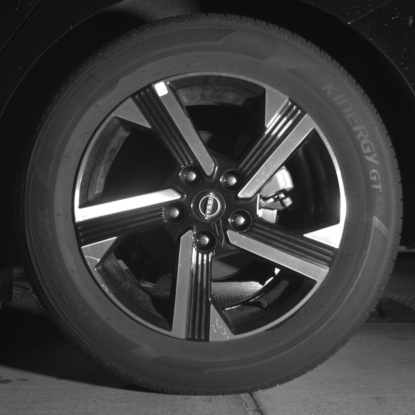 Used 2025 Nissan Sentra SV FWD image 14