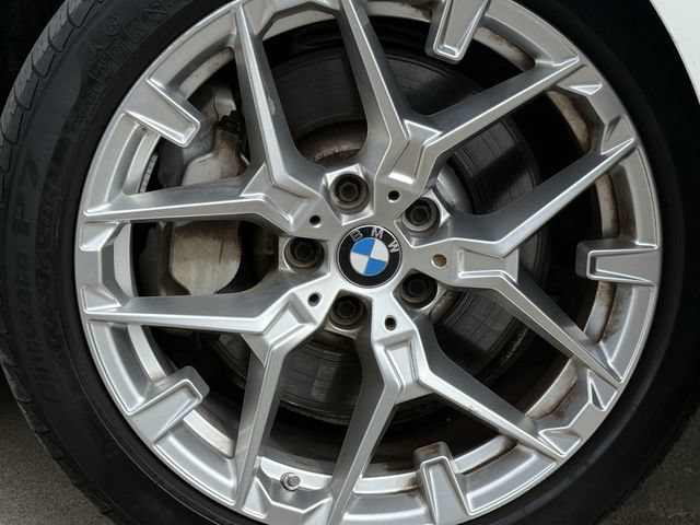 Used 2025 BMW 330i xDrive Sedan AWD/4WD image 10