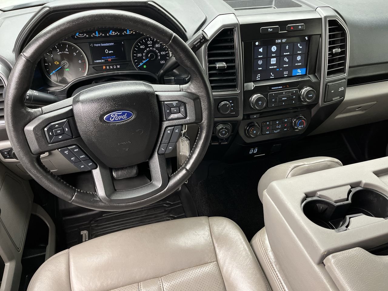 Used 2017 Ford F150 XLT w/ Equipment Group 302A Luxury AWD/4WD image 13