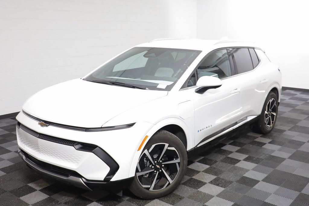 Certified 2025 Chevrolet Equinox EV LT image 2