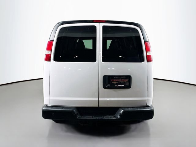 Used 2022 Chevrolet Express 3500 LS image 7