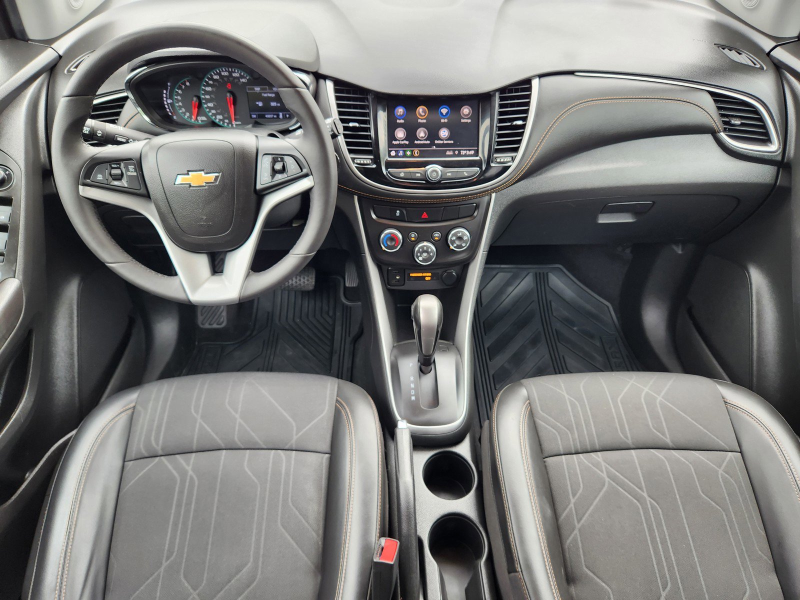 Used 2020 Chevrolet Trax LT w/ LT Convenience Package FWD image 8