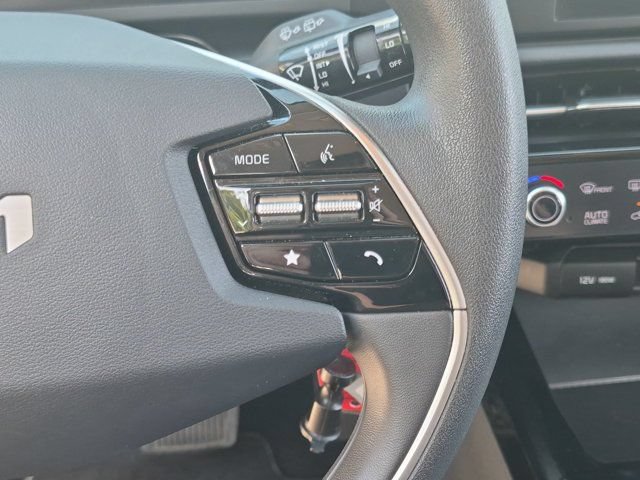 Used 2025 Kia Niro LX FWD image 21