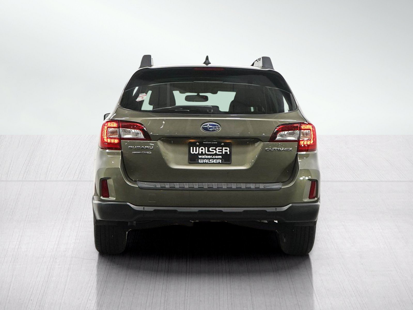 Used 2016 Subaru Outback 2.5i Limited AWD/4WD image 4