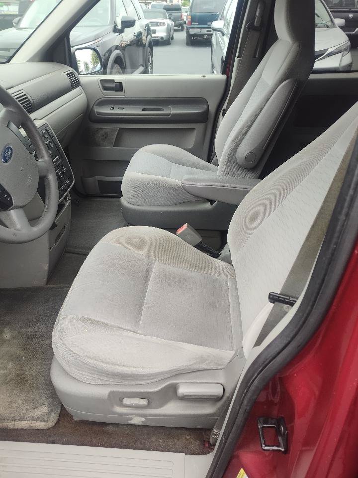 Used 2005 Ford Freestar SE FWD image 15