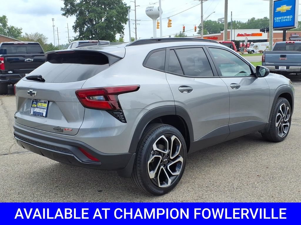 Used 2024 Chevrolet Trax RS w/ Driver Confidence Package FWD image 7