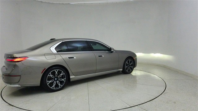 Used 2025 BMW i7 eDrive50 image 74