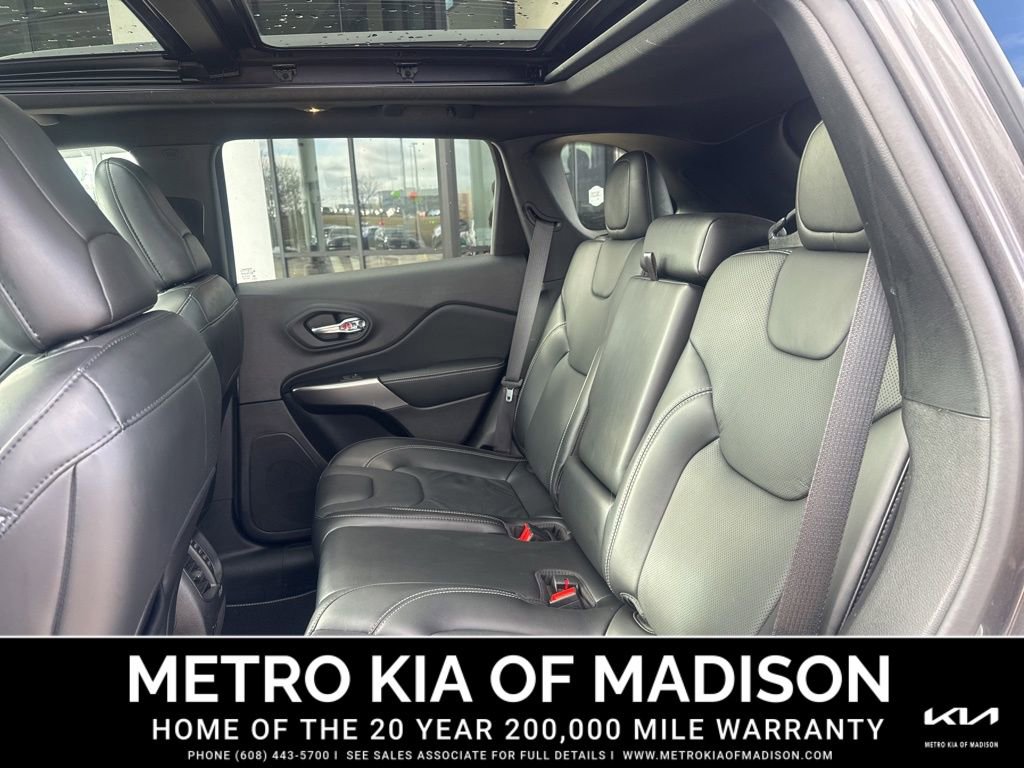 Used 2021 Jeep Cherokee Latitude Lux 80th Anniv w/ Quick Order Package 26U 80TH image 28