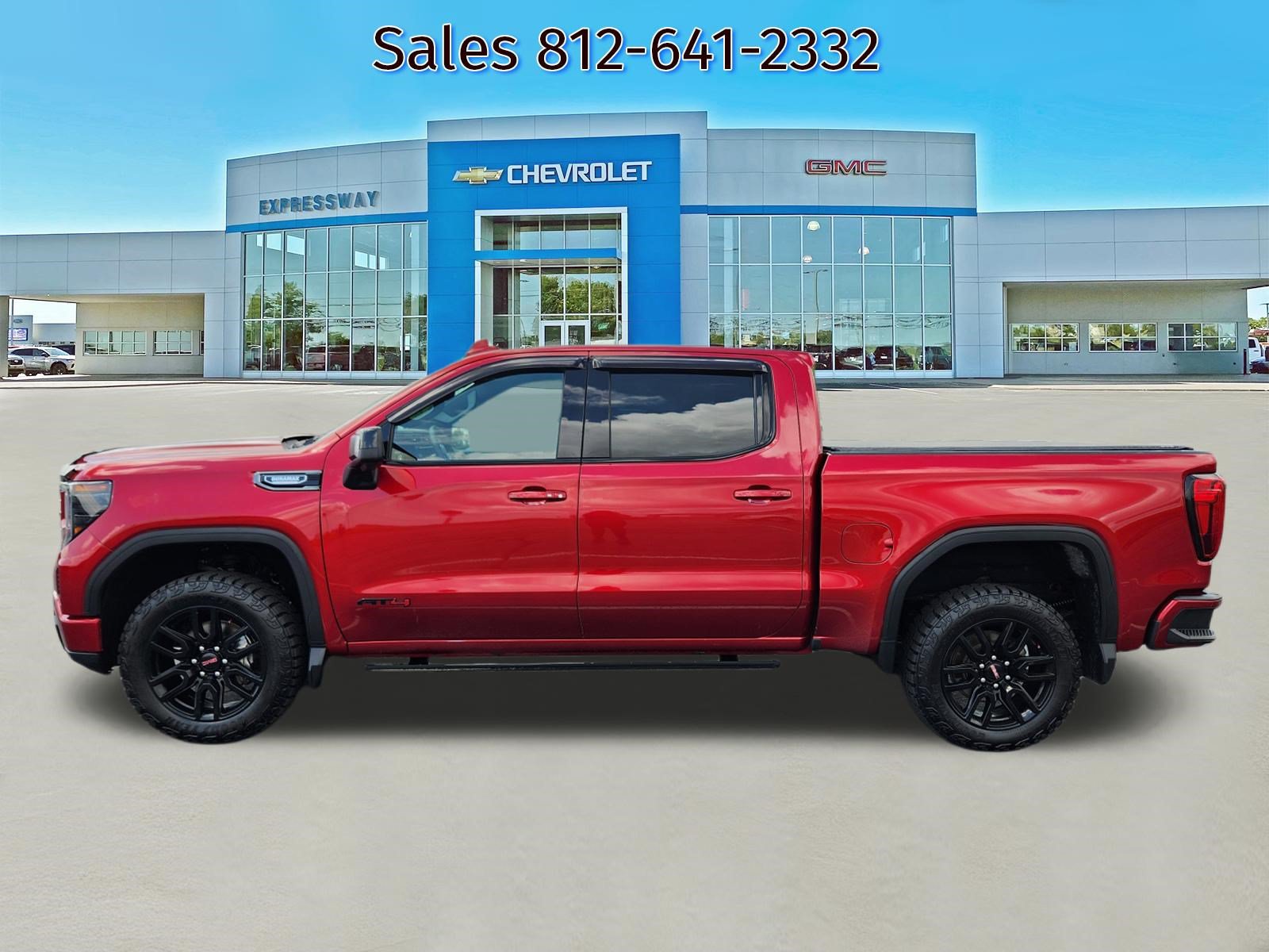 Used 2024 GMC Sierra 1500 AT4 w/ Technology Package AWD/4WD image 4