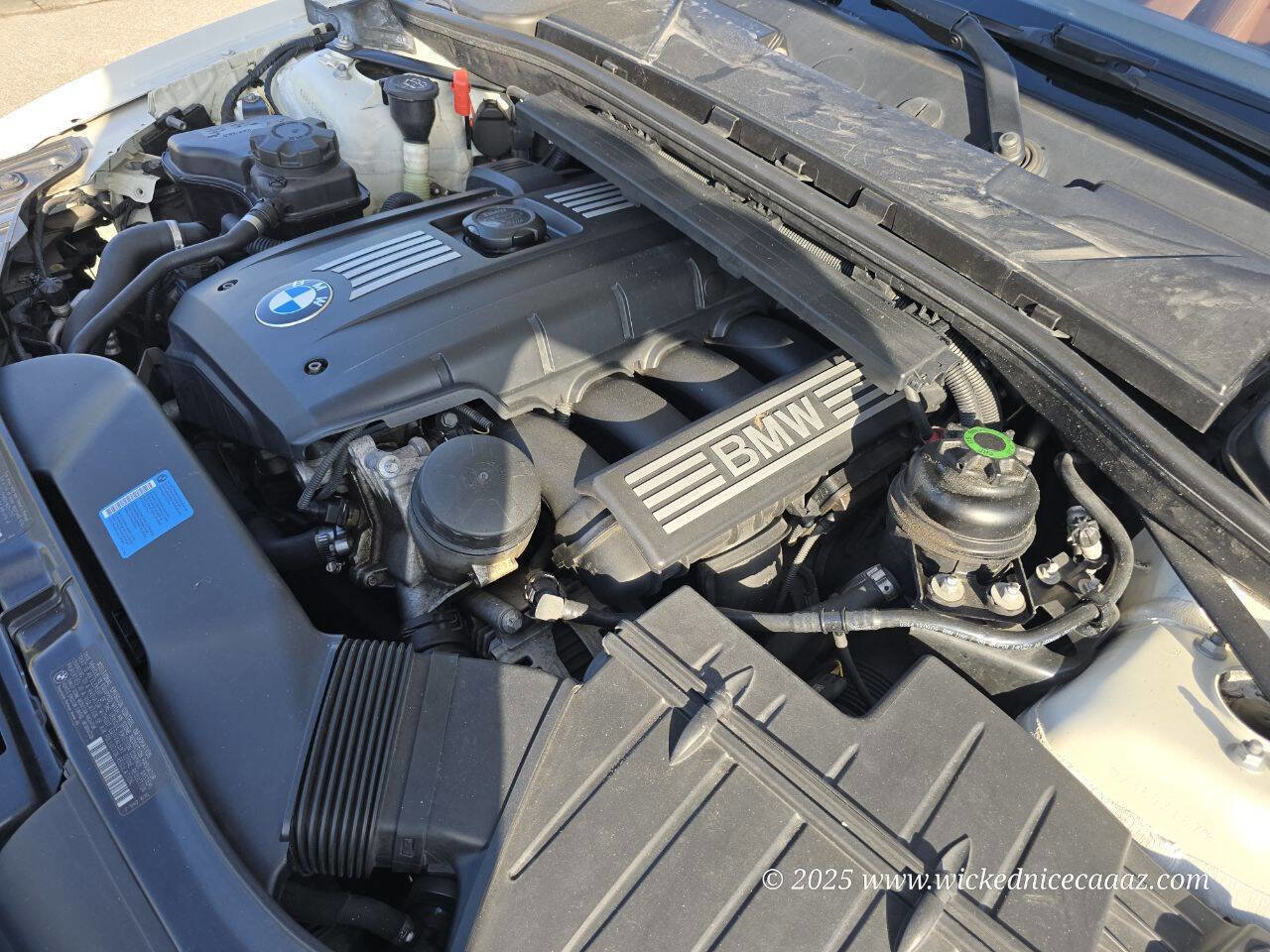 Used 2010 BMW 128i Convertible image 30