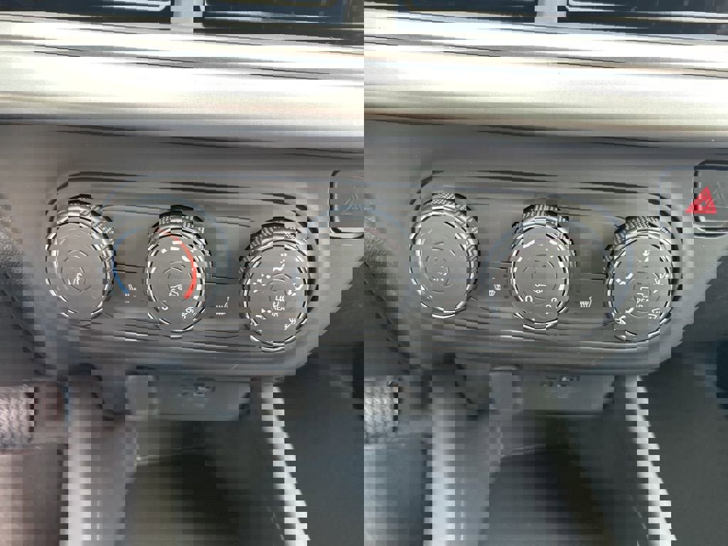 New 2026 Chevrolet Trax RS image 14