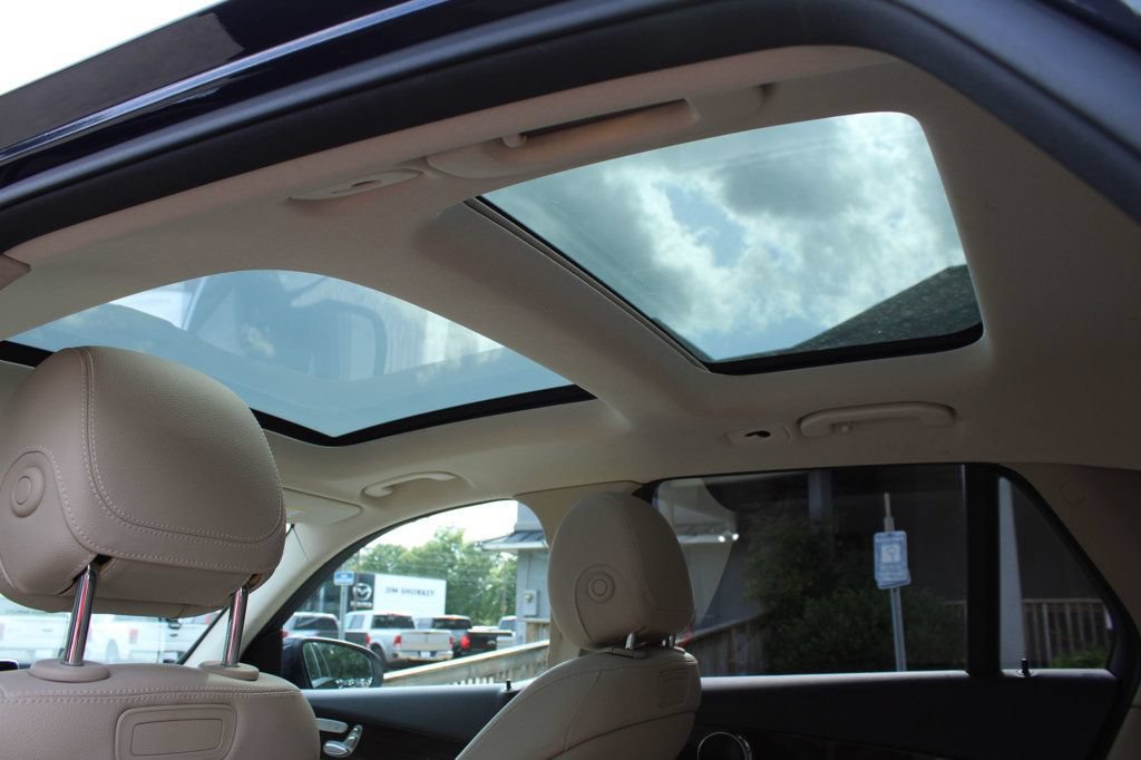 Used 2018 Mercedes-Benz GLC 300 4MATIC image 23