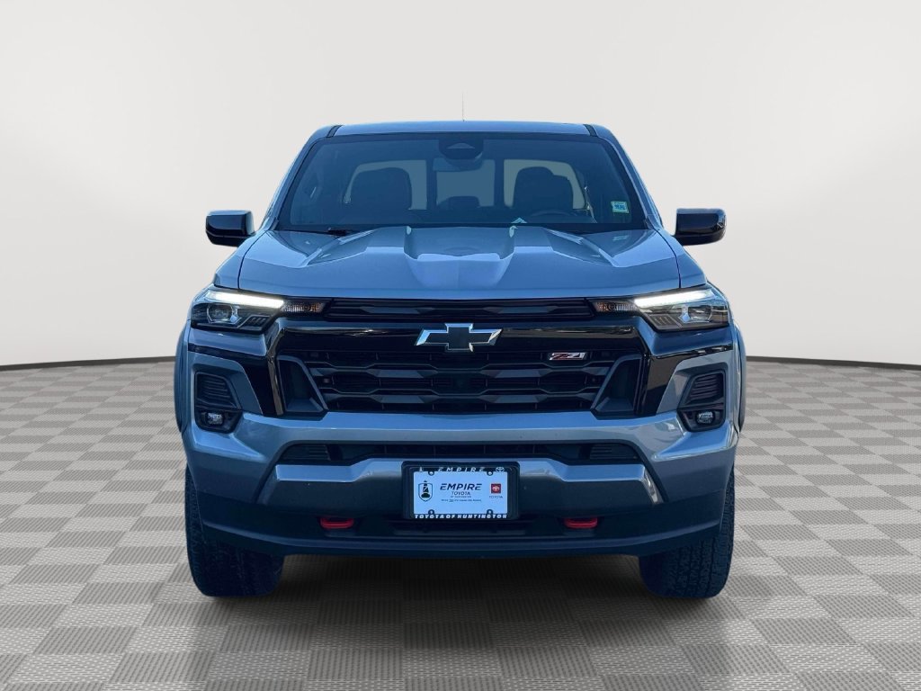 Used 2024 Chevrolet Colorado Z71 w/ Z71 Convenience Package 2 AWD/4WD image 2