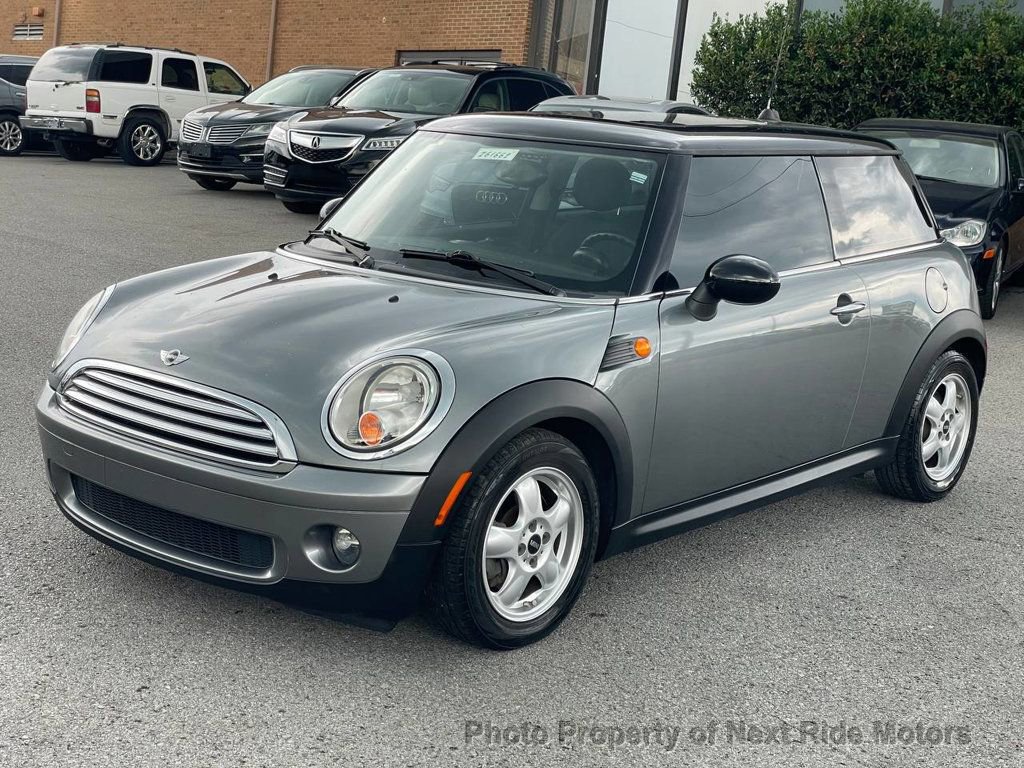 Used 2010 MINI Cooper Hardtop image 3