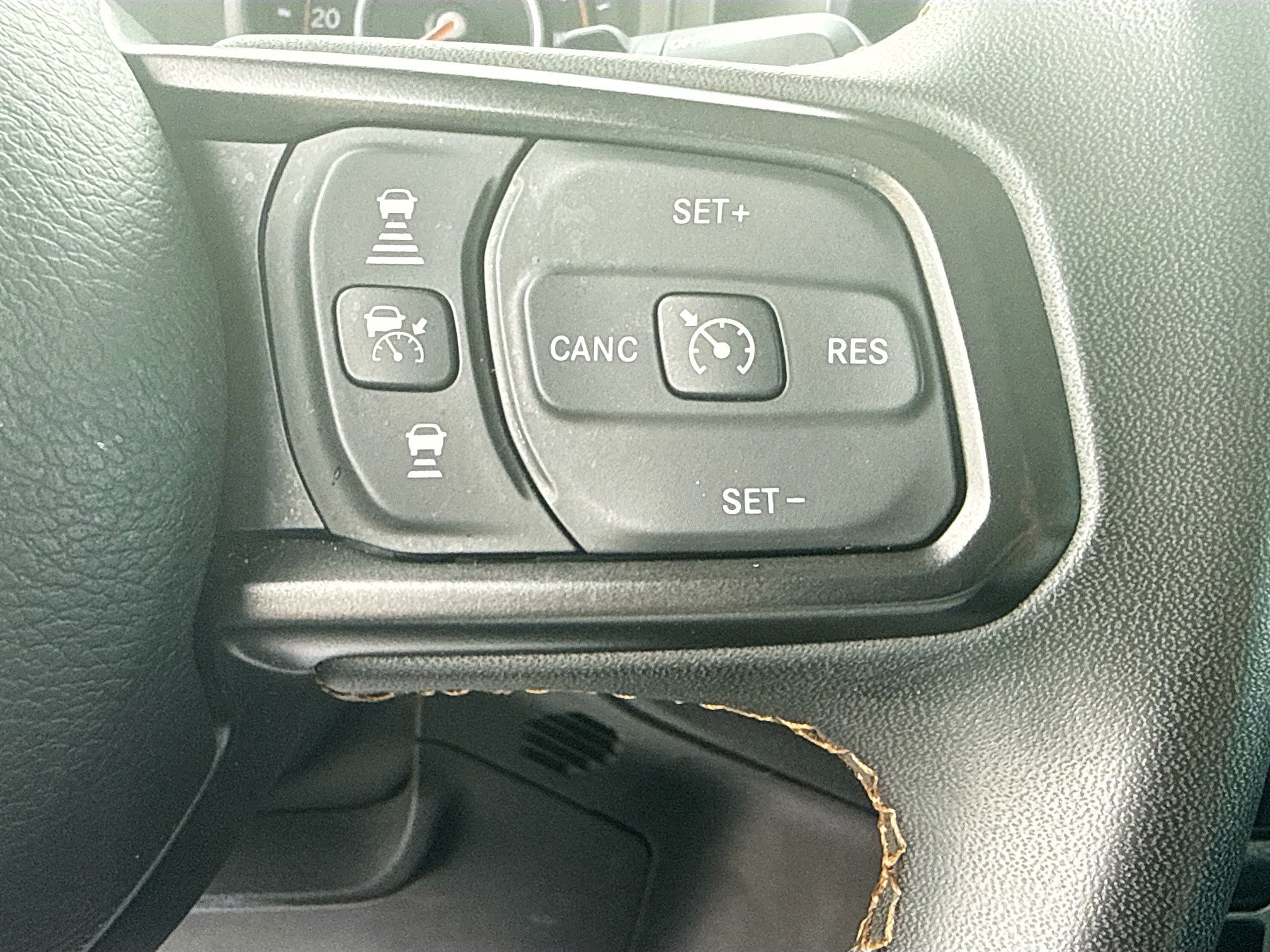 Used 2024 Jeep Wrangler Unlimited Sport AWD/4WD image 35