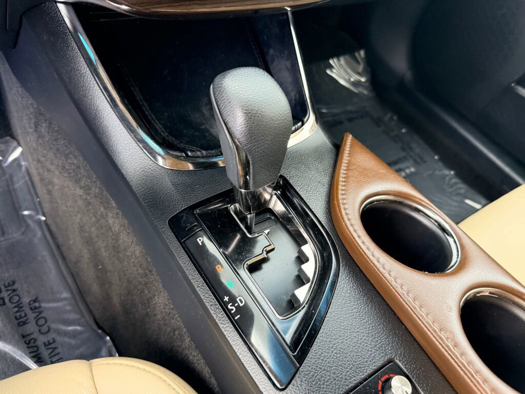 Used 2014 Toyota Avalon Limited image 23