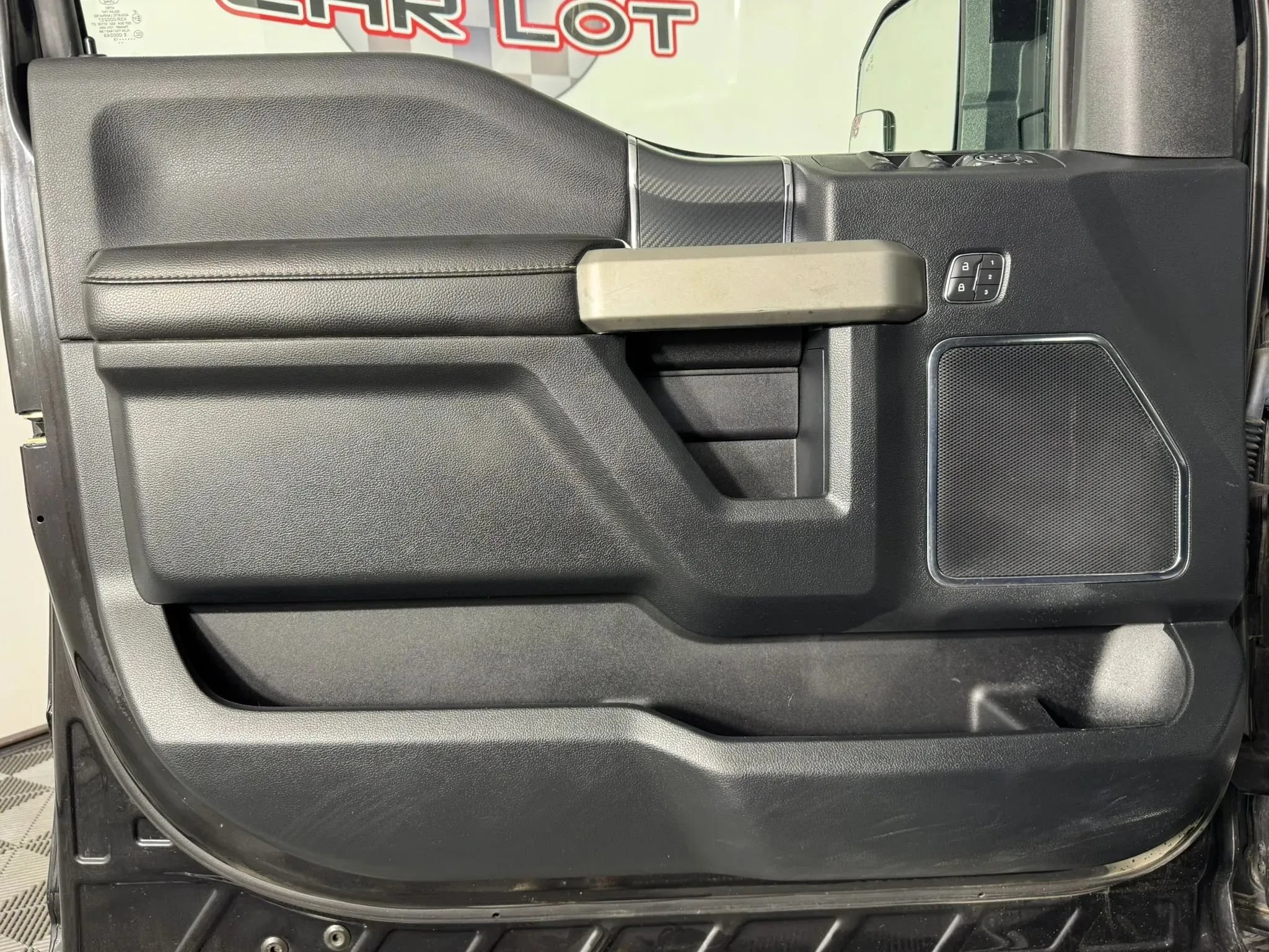Used 2019 Ford F150 Lariat w/ Equipment Group 502A Luxury AWD/4WD image 38
