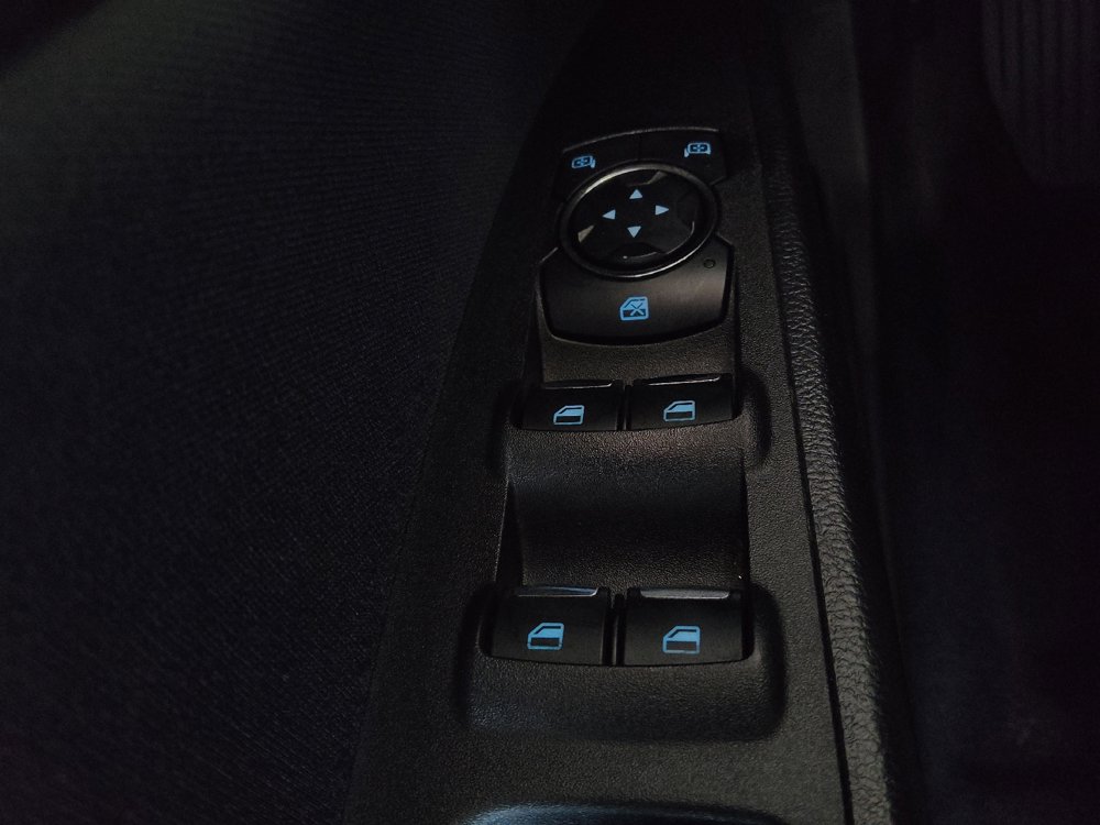 Used 2019 Ford Fusion SE FWD image 27