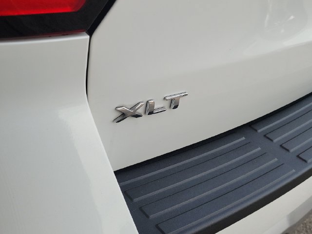 Used 2024 Ford Expedition XLT RWD image 6