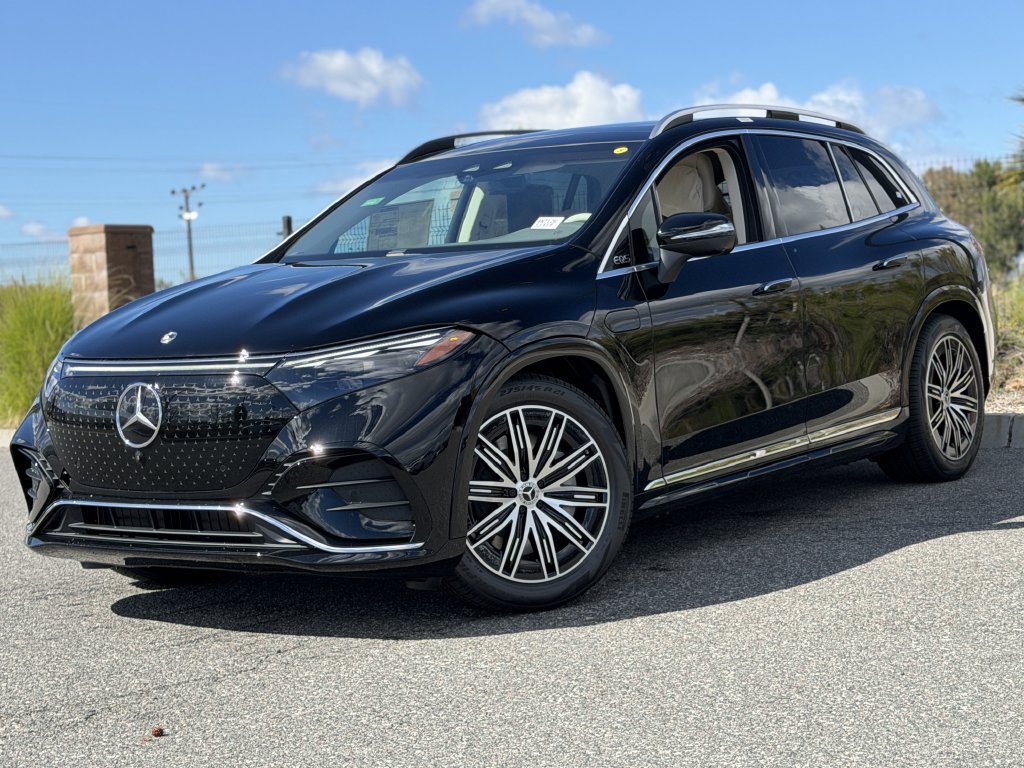 New 2026 Mercedes-Benz EQS 400 4MATIC SUV image 2