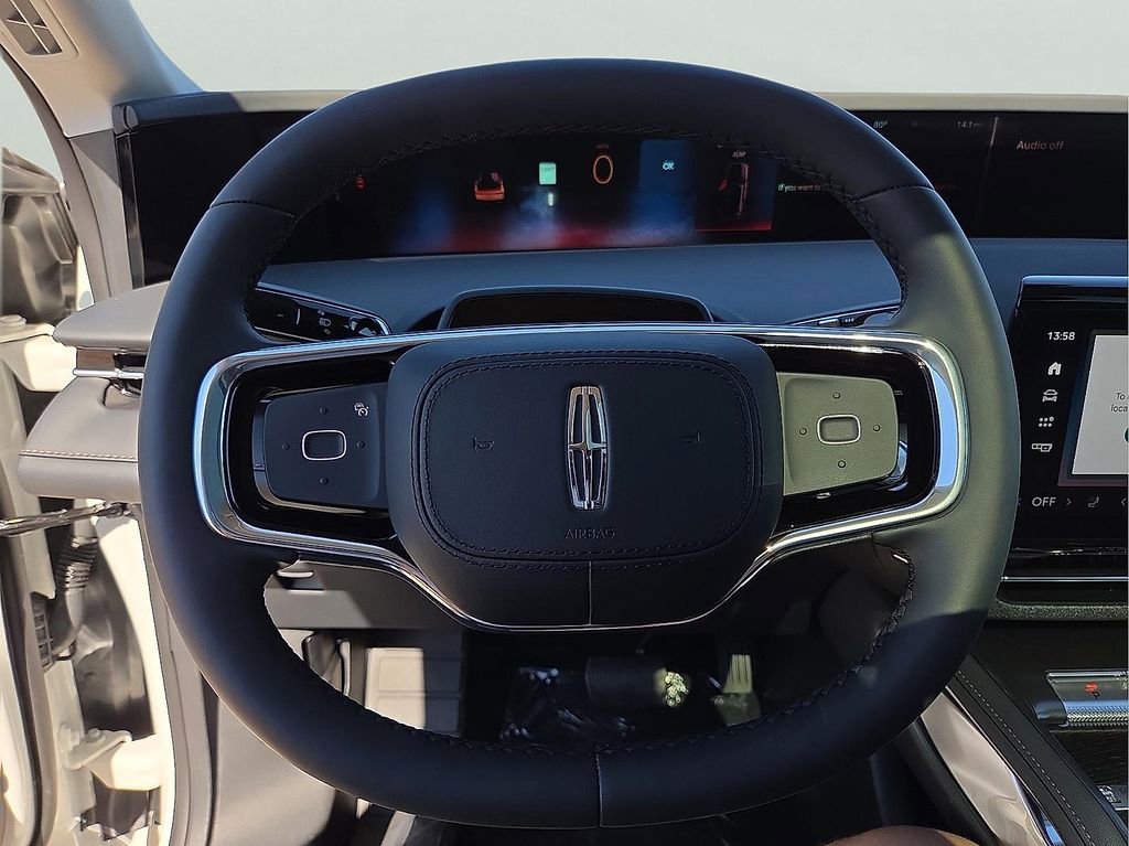 New 2026 Lincoln Nautilus Reserve AWD/4WD image 17