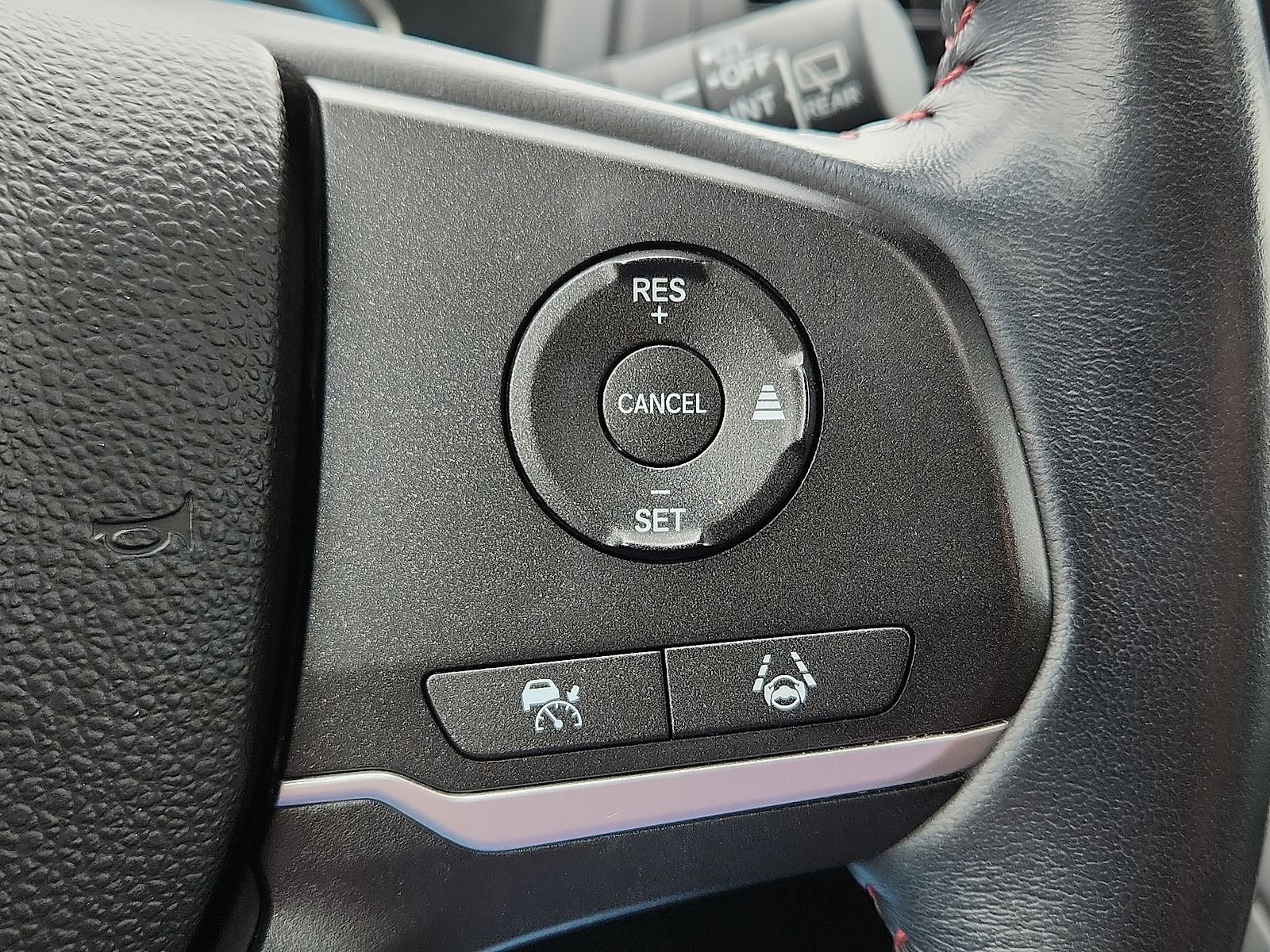Used 2023 Honda Odyssey Sport image 17