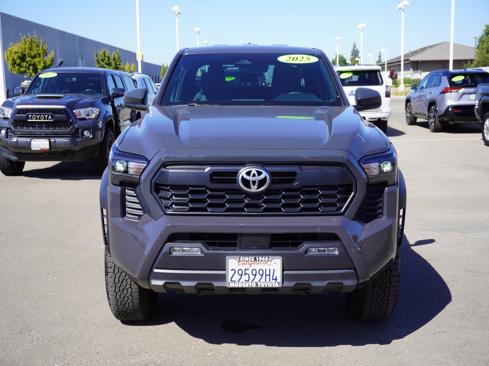 Used 2025 Toyota Tacoma TRD Off-Road AWD/4WD image 6