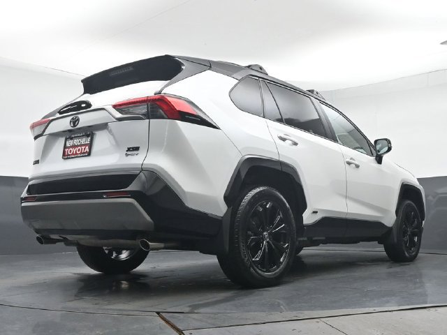Certified 2025 Toyota RAV4 XSE w/ Weather Package AWD/4WD image 36