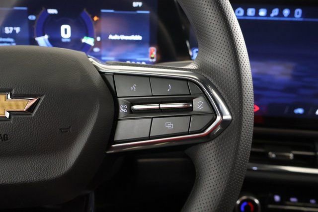 New 2026 Chevrolet Equinox EV LT image 17