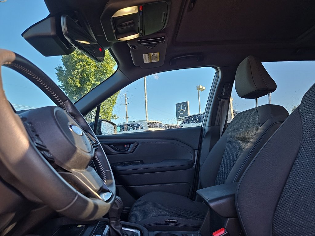 Used 2025 Subaru Forester Premium AWD/4WD image 31