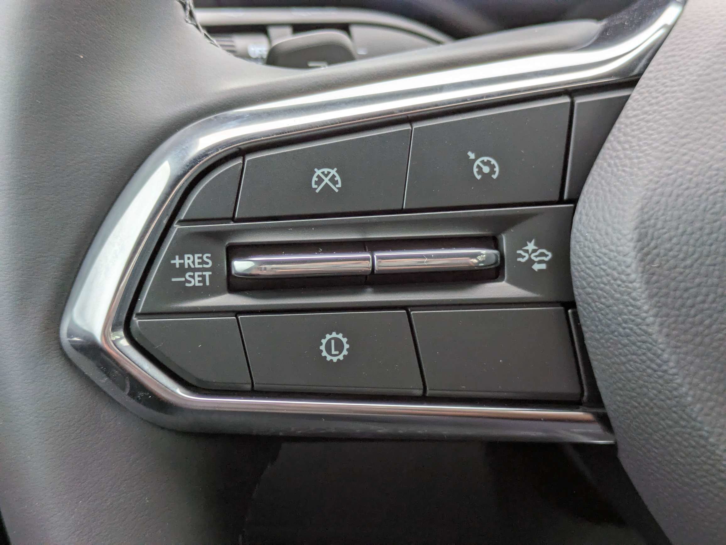 New 2027 Chevrolet Equinox LT FWD image 16