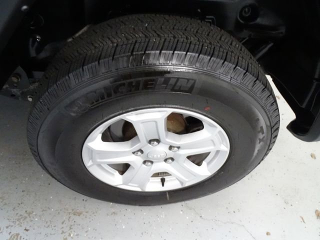 Certified 2021 Jeep Wrangler Unlimited Sport image 26