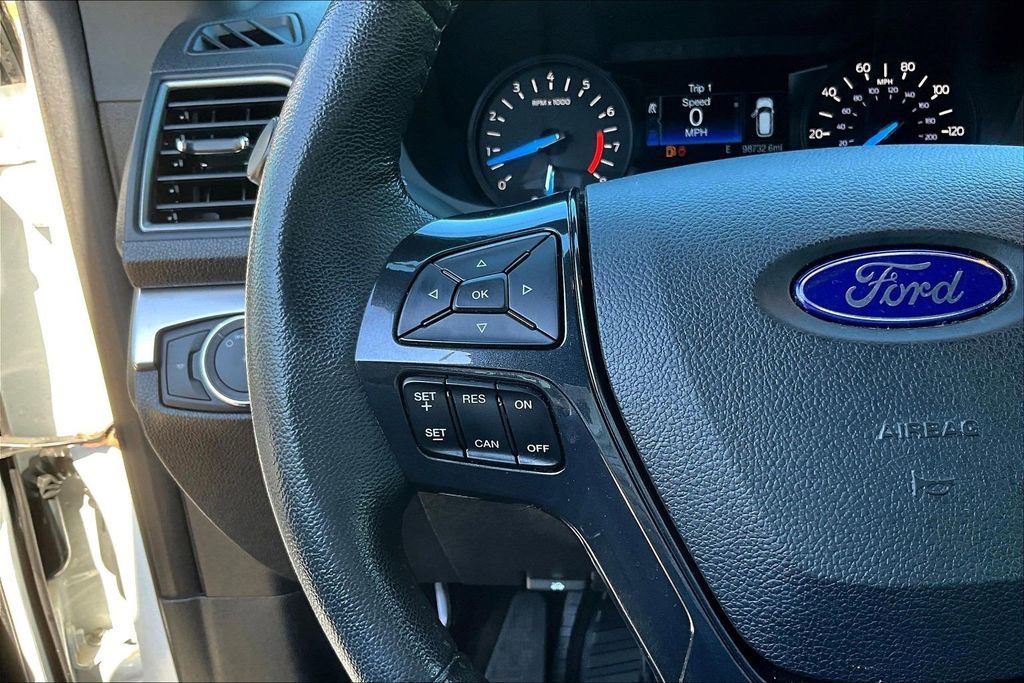 Used 2019 Ford Explorer XLT FWD image 13