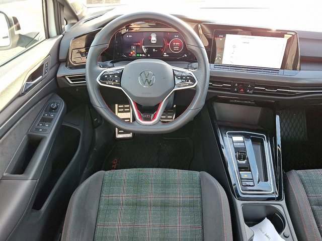 Used 2023 Volkswagen GTI SE image 13