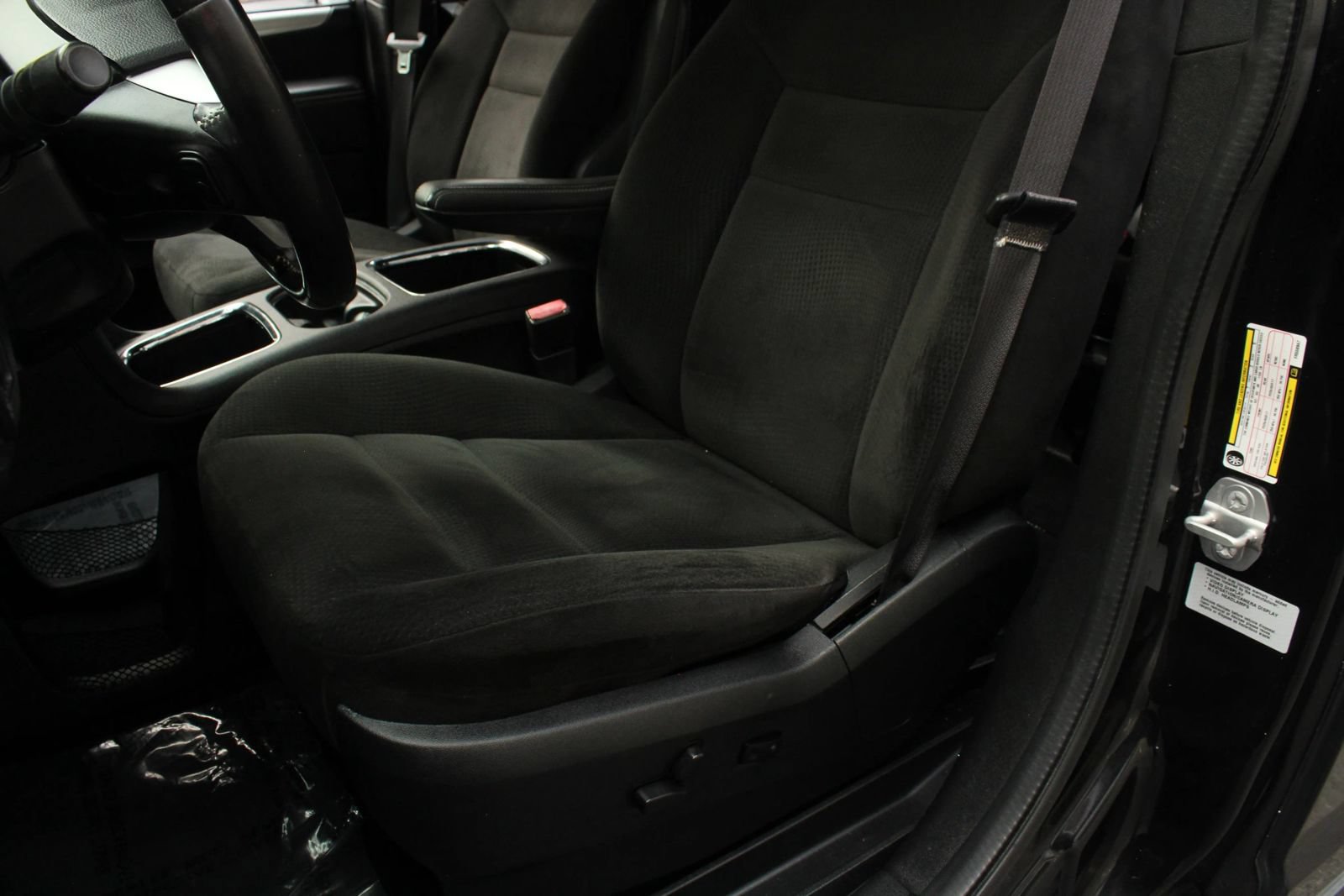 Used 2015 Dodge Grand Caravan SXT w/ Blacktop Package FWD image 17