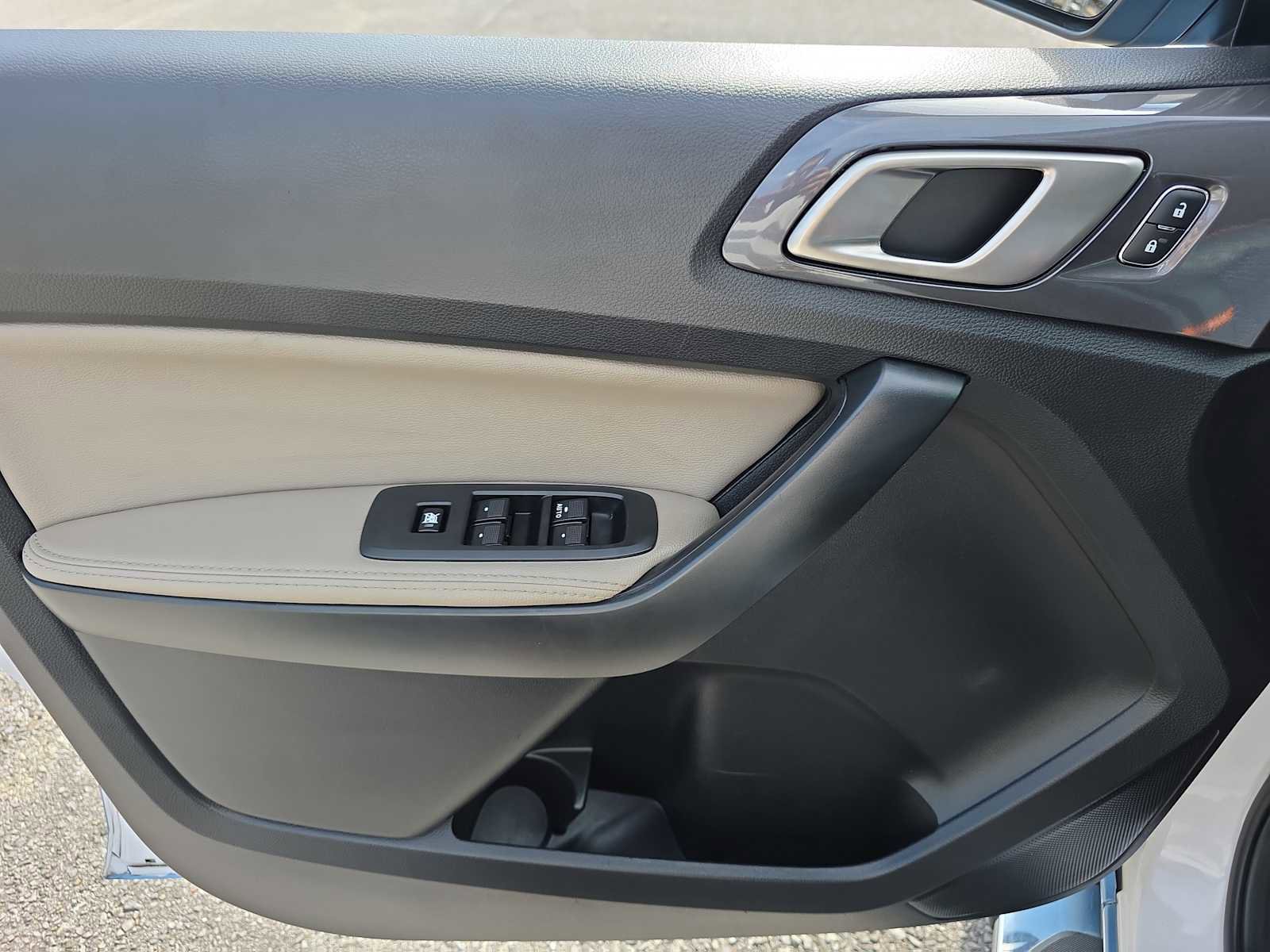 Used 2020 Ford Ranger Lariat w/ Equipment Group 501A Mid image 26