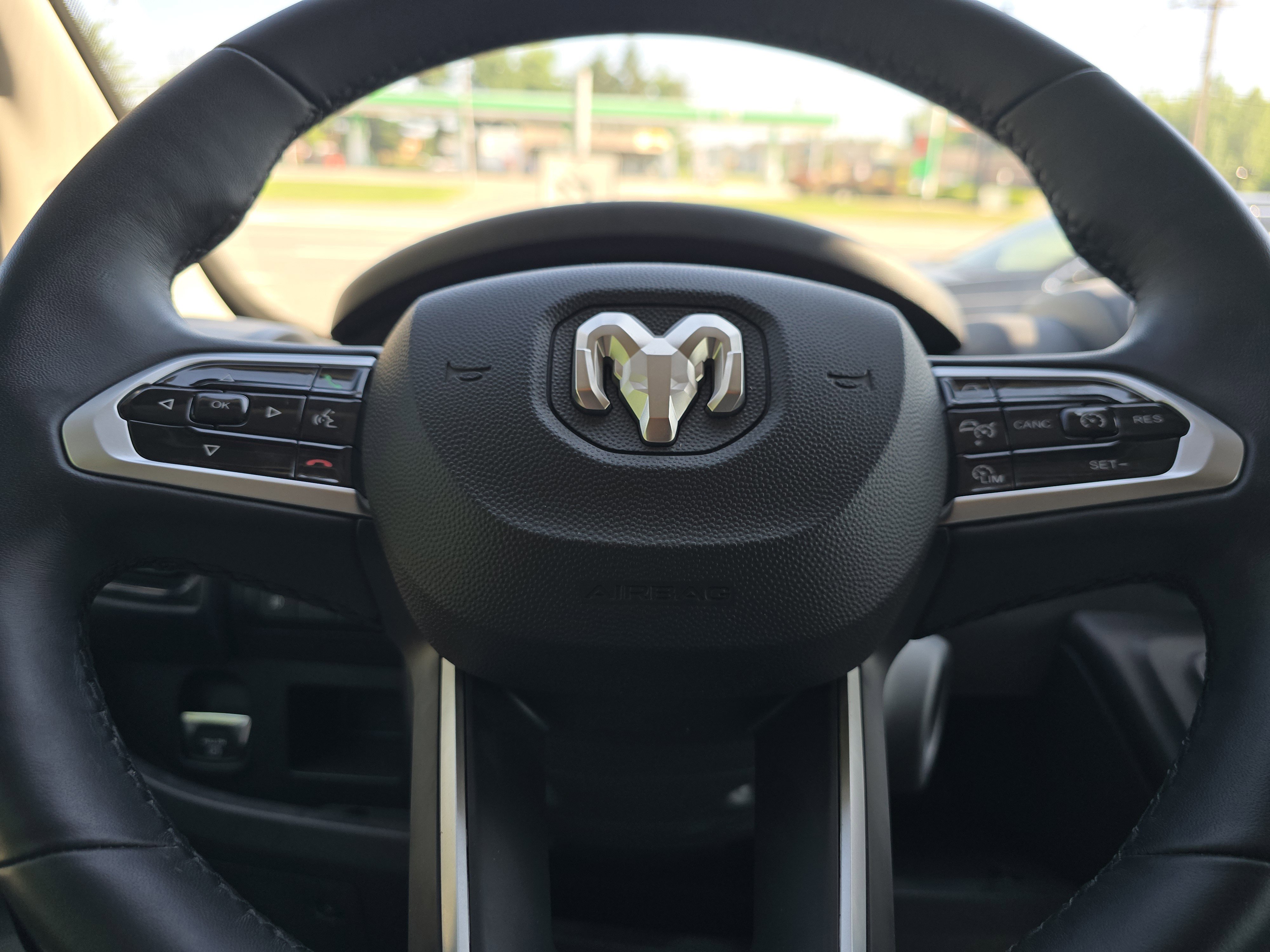 Used 2024 RAM ProMaster 3500 w/ Delivery Van Package image 22