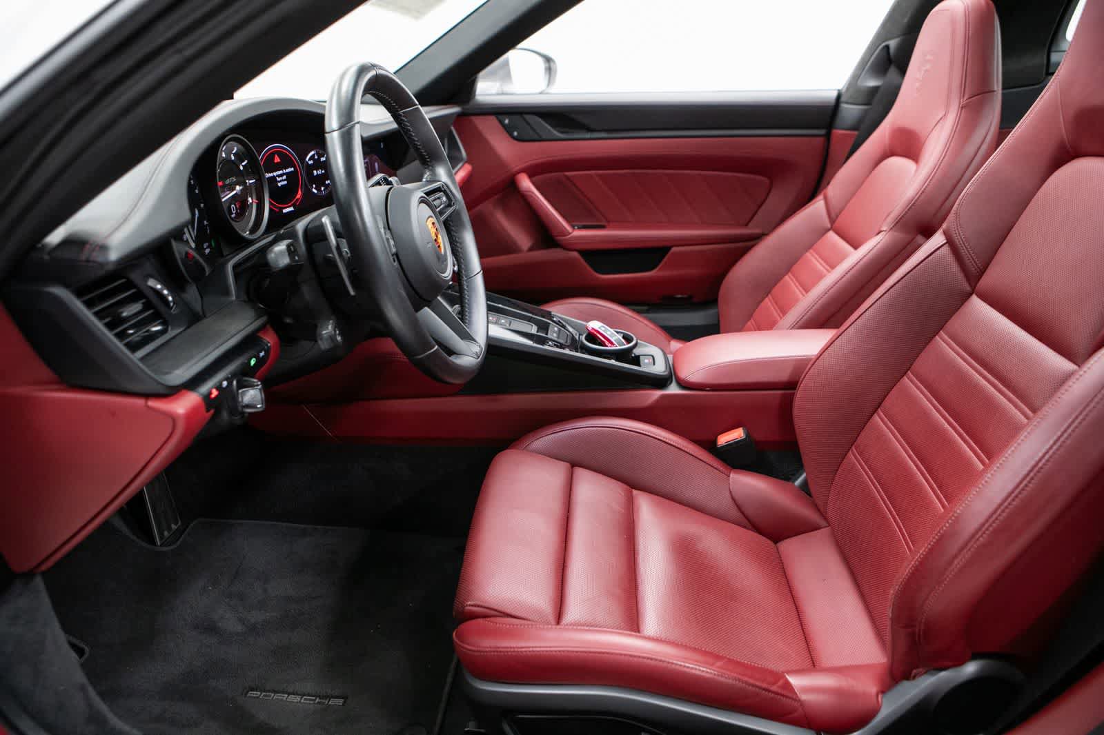 Certified 2022 Porsche 911 Targa 4 GTS AWD/4WD image 22