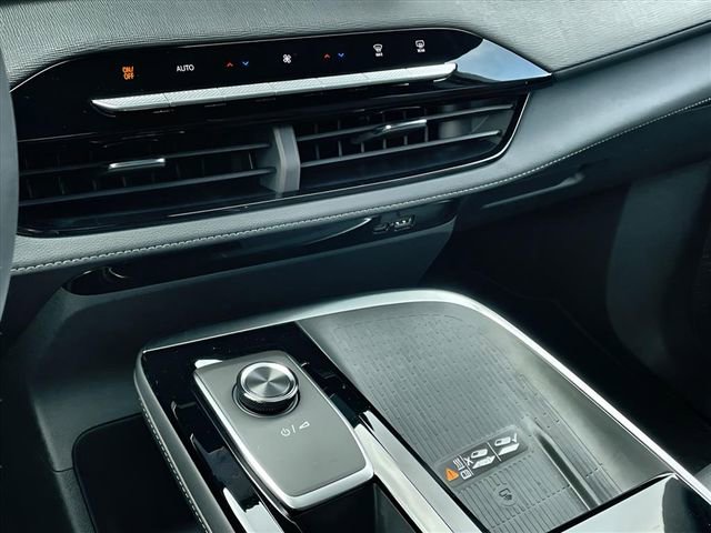 New 2026 Buick Enclave Sport Touring w/ Power Package image 18