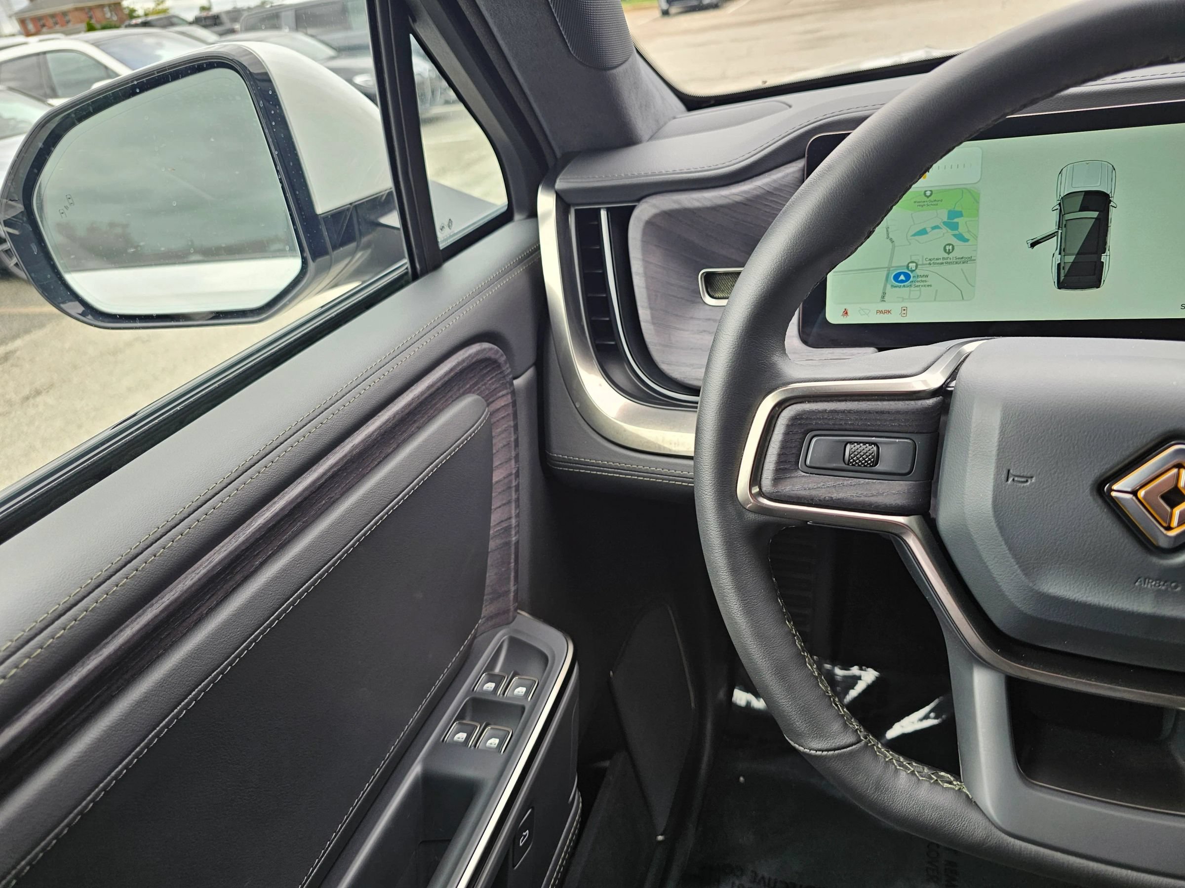Used 2025 Rivian R1S Adventure Dual AWD/4WD image 14