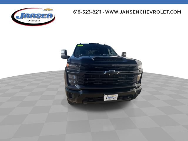 Used 2024 Chevrolet Silverado 2500 Custom w/ Custom Value Package AWD/4WD image 3
