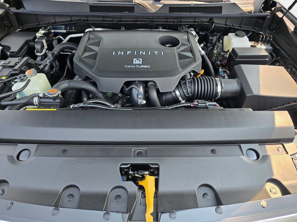 New 2026 INFINITI QX80 Luxe w/ Cargo Package AWD/4WD image 10
