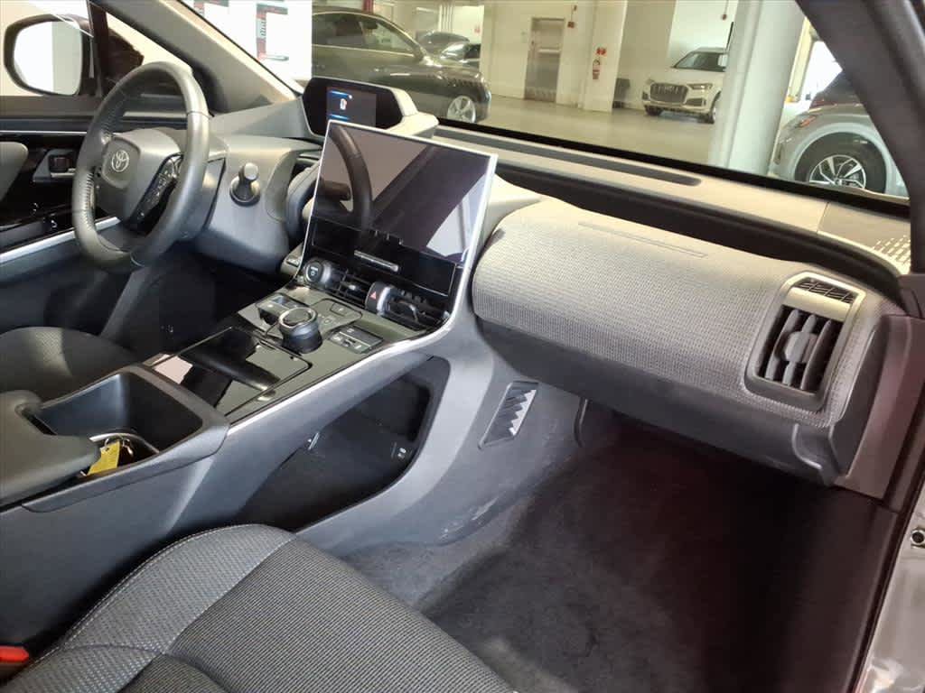 Used 2023 Toyota bZ4X XLE w/ Weather Package image 19