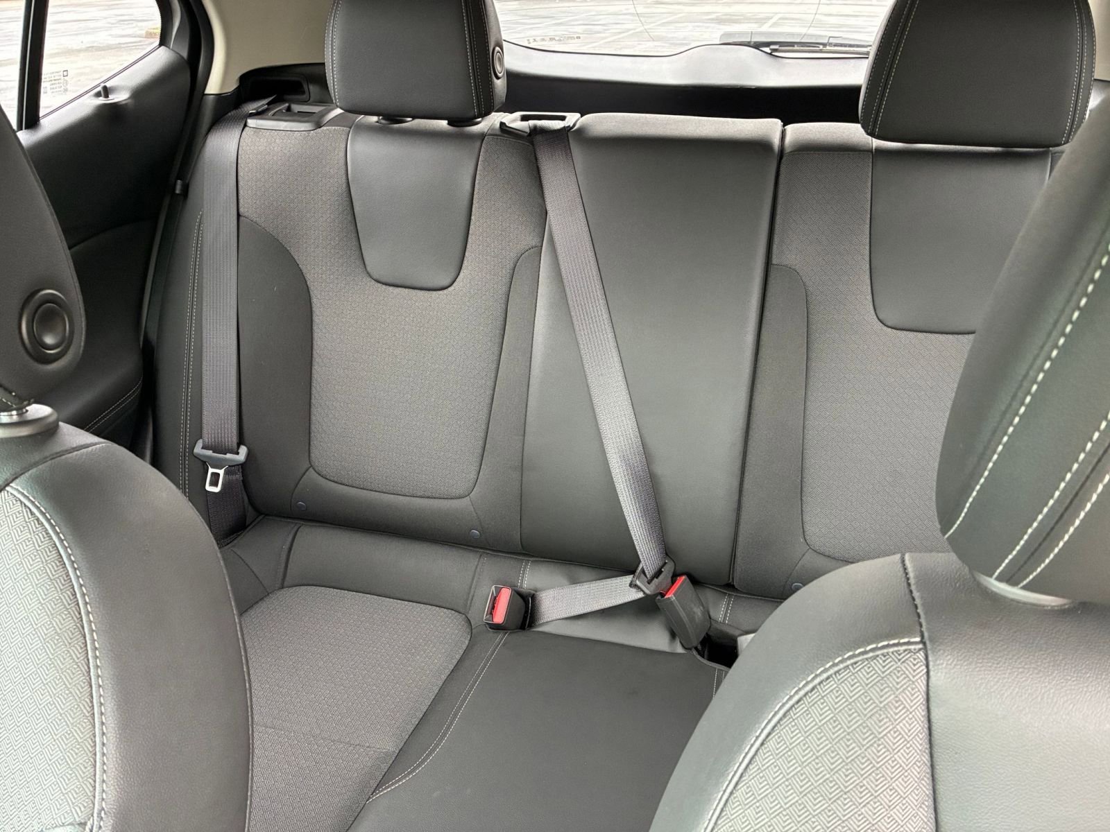 Used 2025 Buick Encore GX Preferred FWD image 38