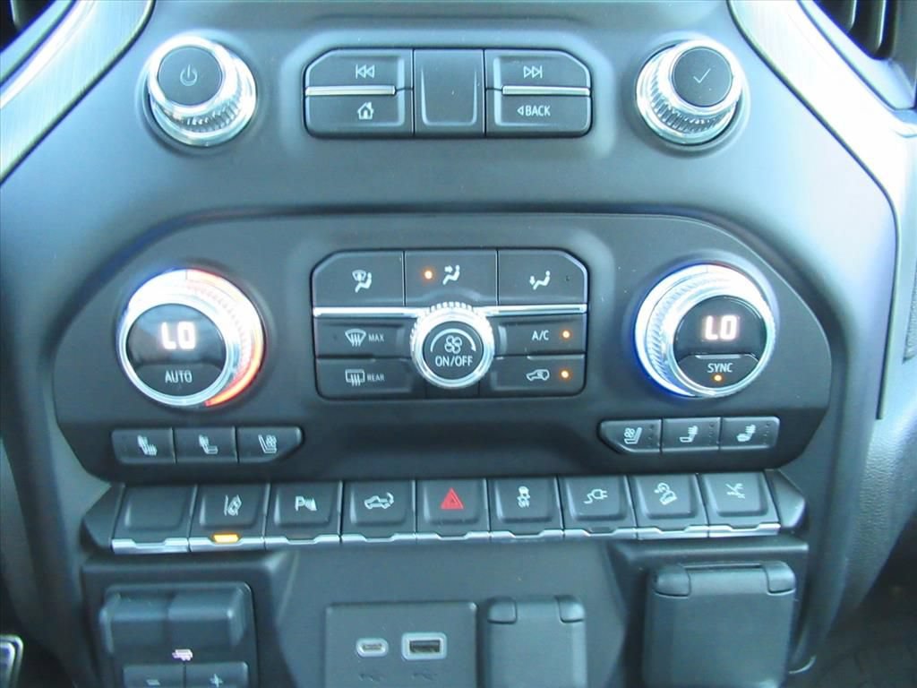 Used 2023 GMC Sierra 2500 Denali w/ Denali Ultimate Package AWD/4WD image 27
