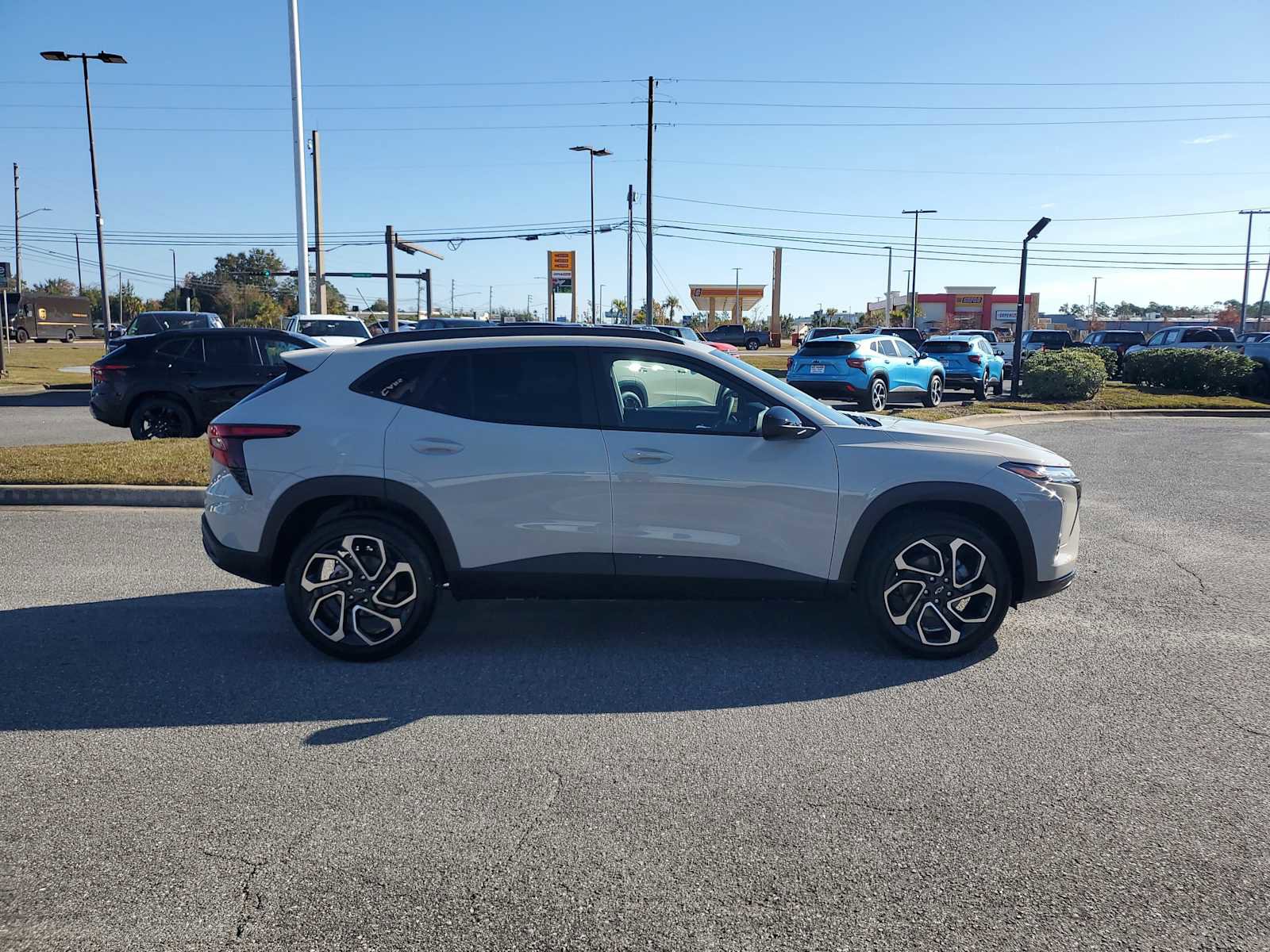 New 2026 Chevrolet Trax RS image 7