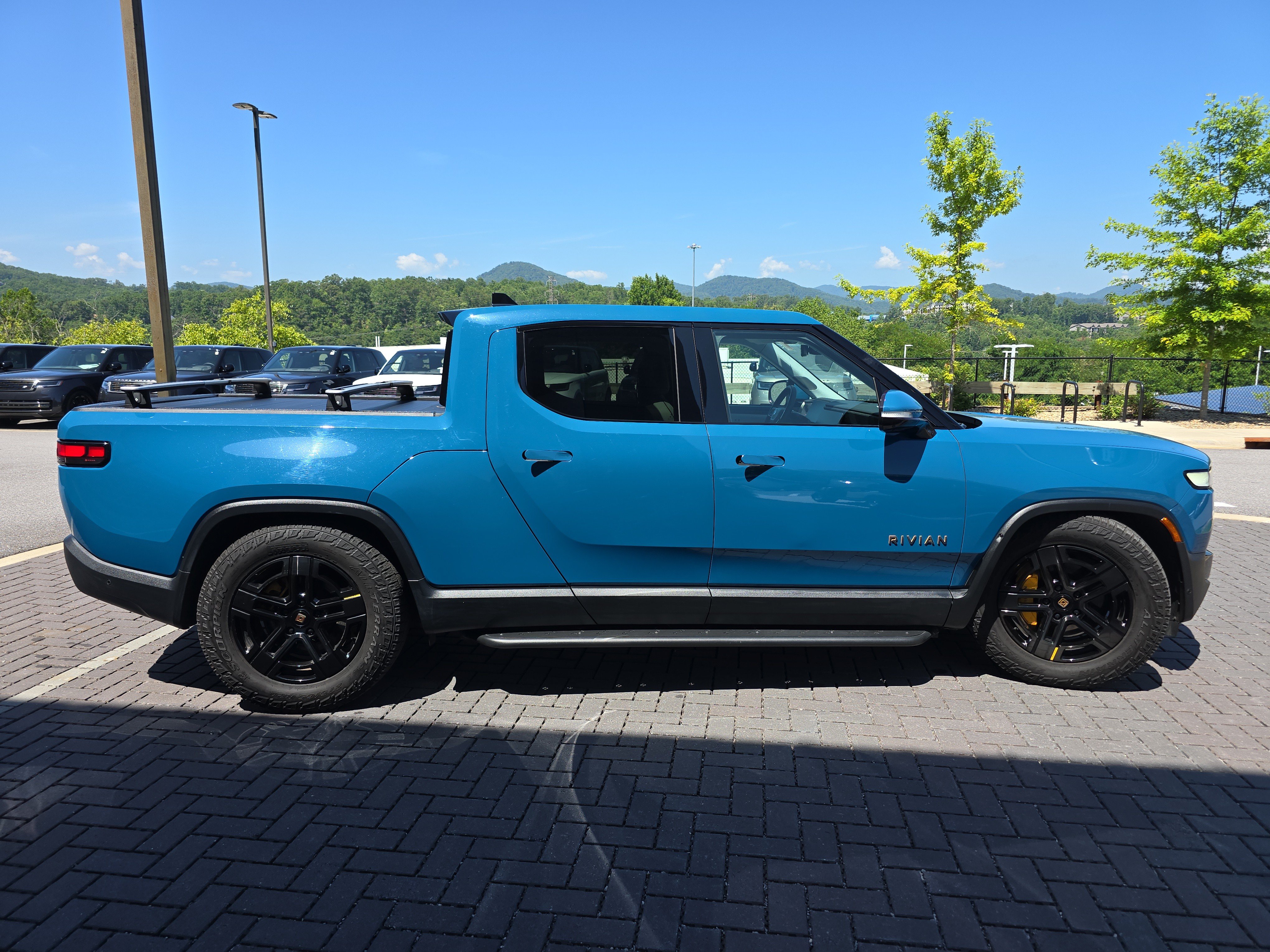 Used 2023 Rivian R1T Adventure AWD/4WD image 4