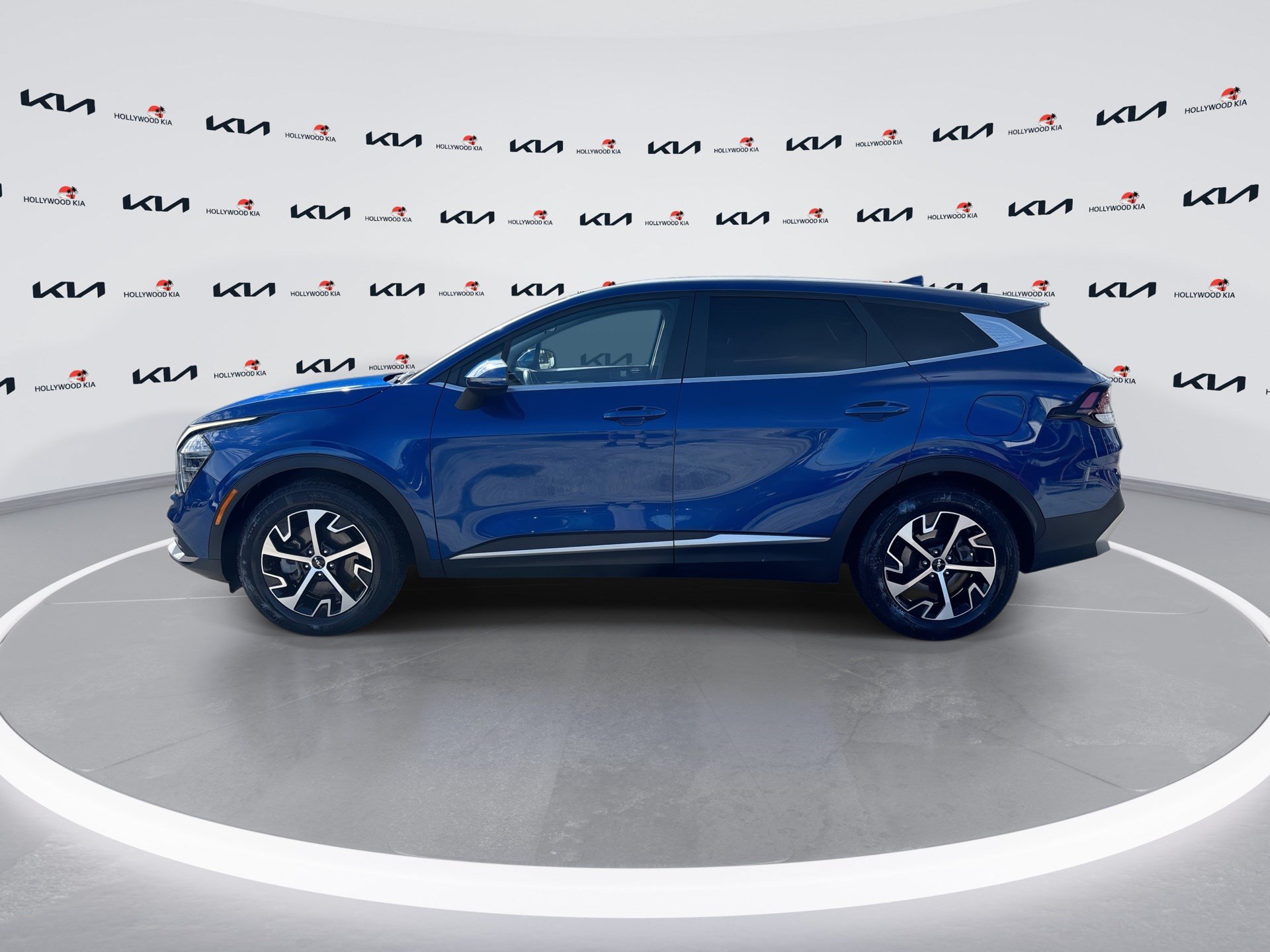 Used 2024 Kia Sportage EX FWD image 5